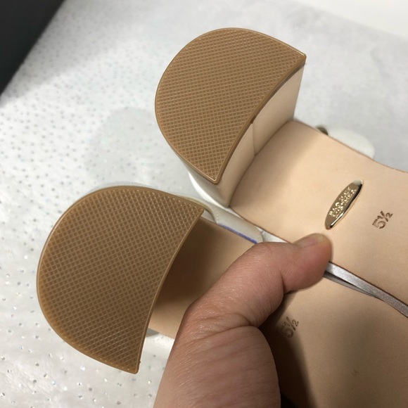 Badgley Mischka Clara Embellished Soft White Block Heel 5.5 NEW - Picture 8 of 9